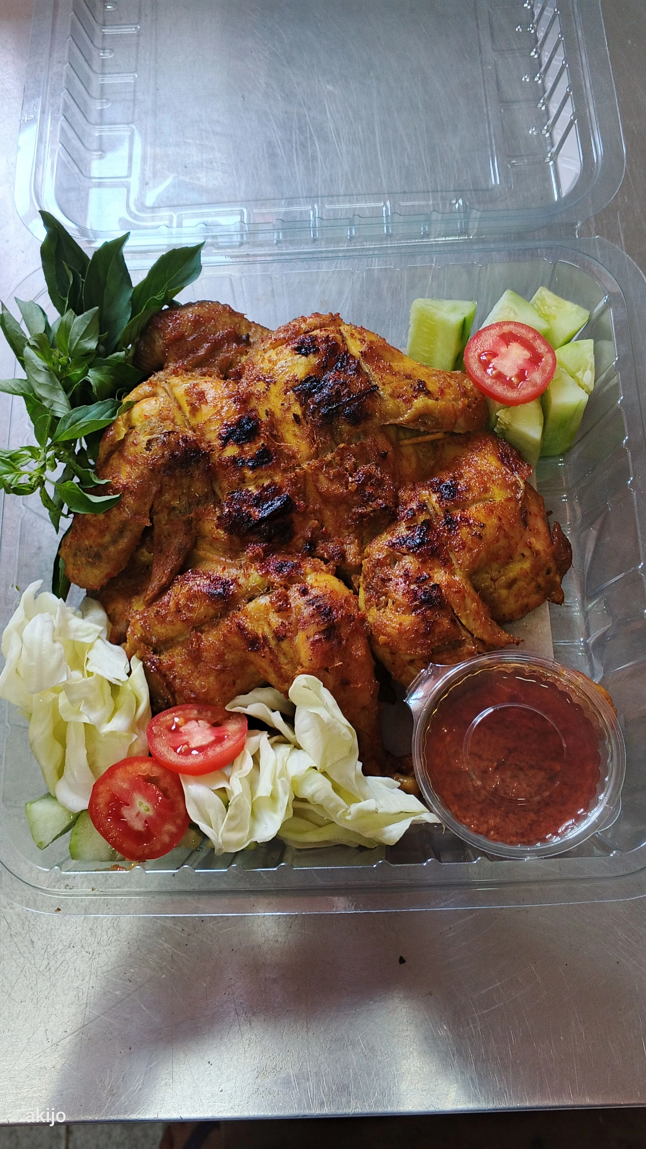 Menerima pesanan untuk usaha dana, acara/pesta dll